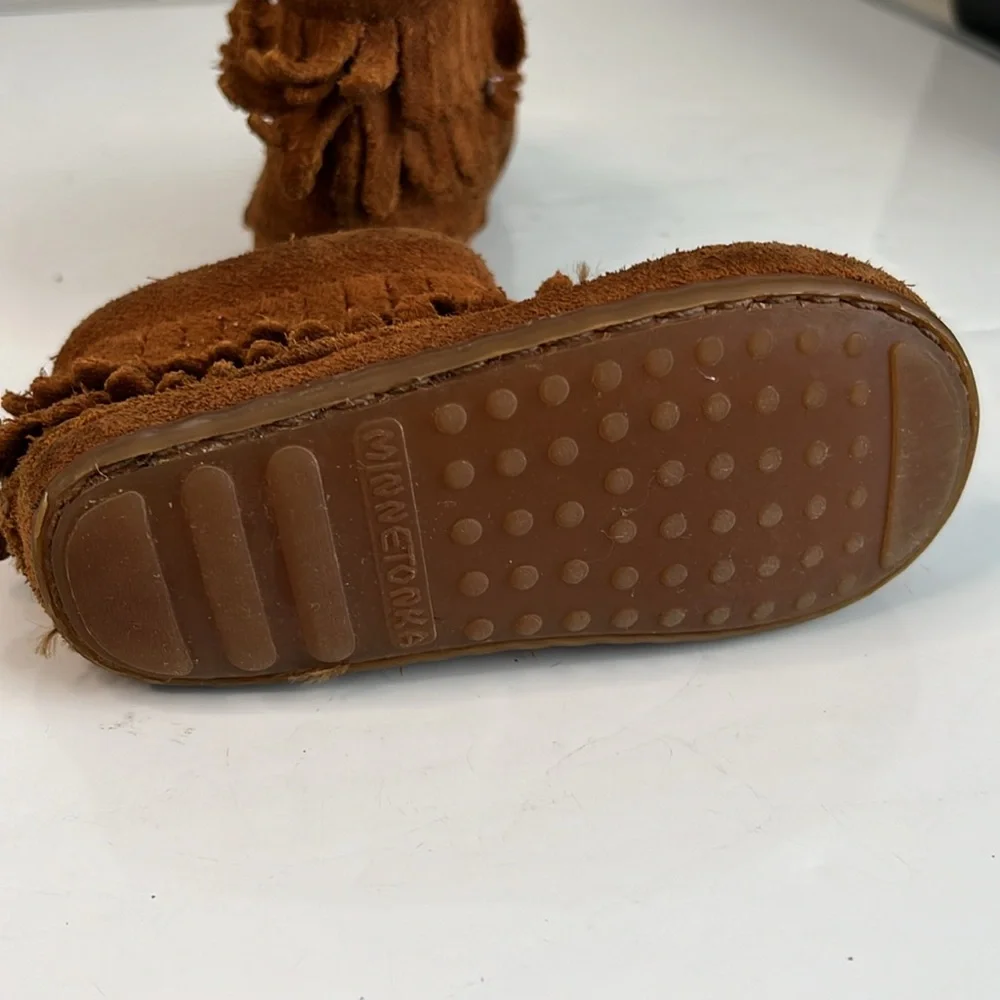 Minnetonka Ankle Moccasins Side Zip Size 4 Leather Double Fringe Used